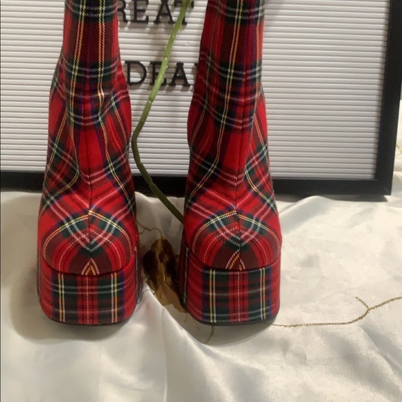 NWT Jeffery Campbell Platform Boots in Red Tartan - Picture 7 of 11